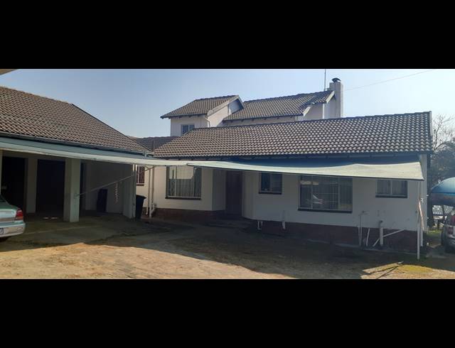 6 bed property to rent in BUCCLEUCH